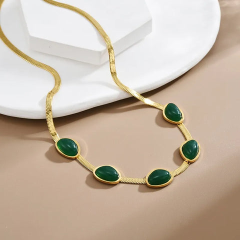 Esmerald necklace earrings bracelet
